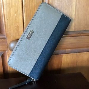 Kate Spade Zip Around Wallet